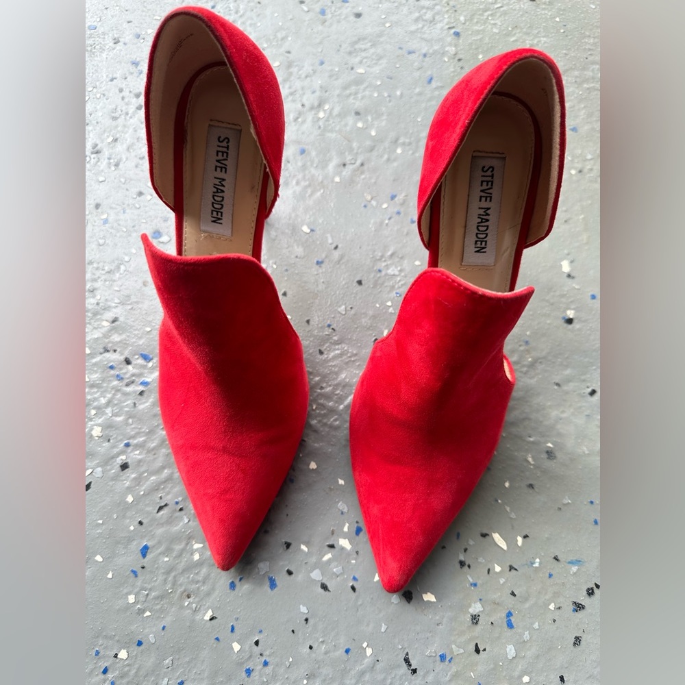 Red Steve Madden 8.5 NWOT heels